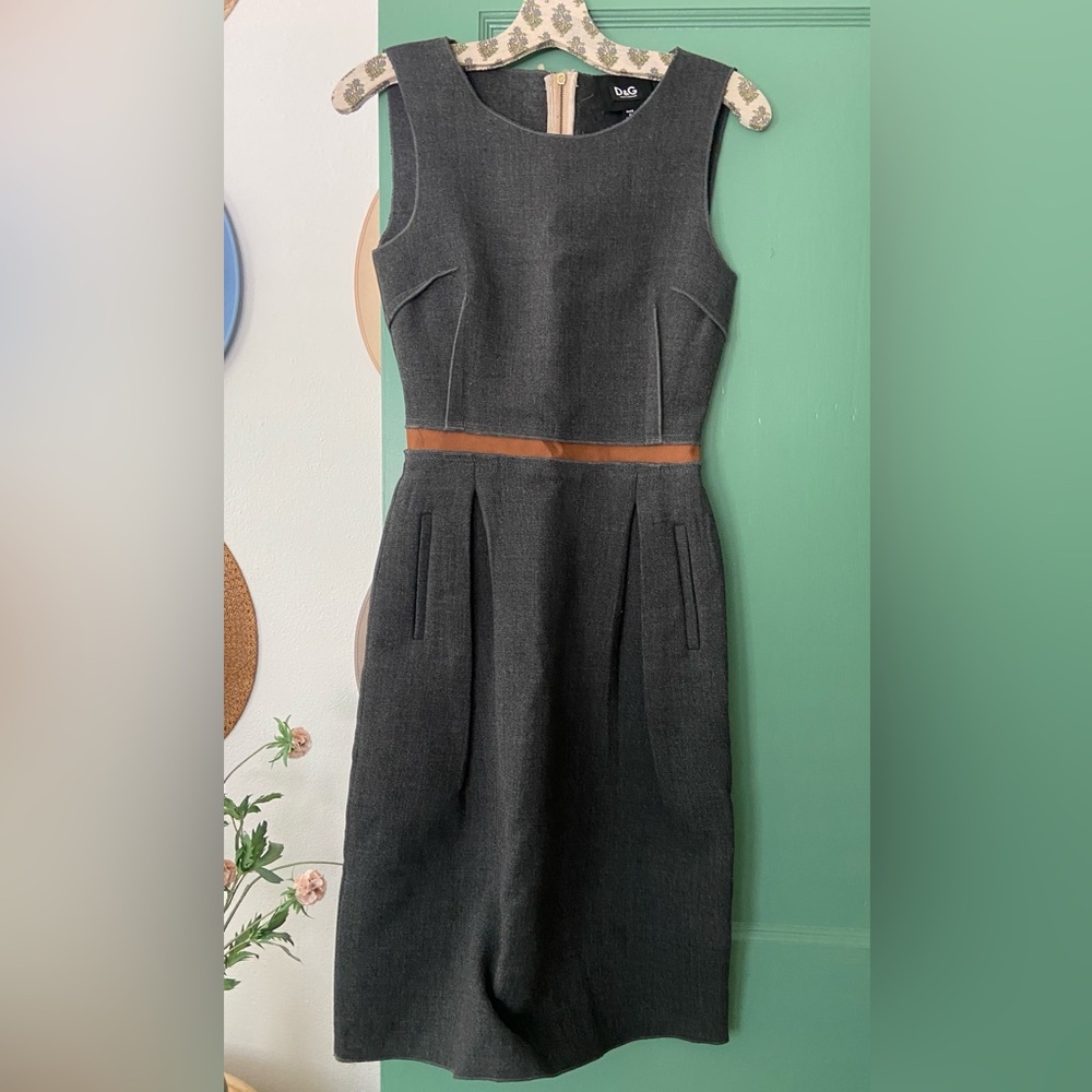 D&G Gray Wool/Silk Sheath Dress with Exposed Zipper and Ruffle Detail